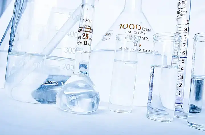 Chemische Prozesse der Farbänderung