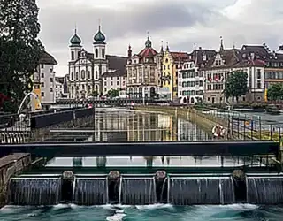 Die Schweizer Post und ihre Umstrukturierung:Welche Poststellen werden geschlossenund was bedeutet das für die Bevölkerung?