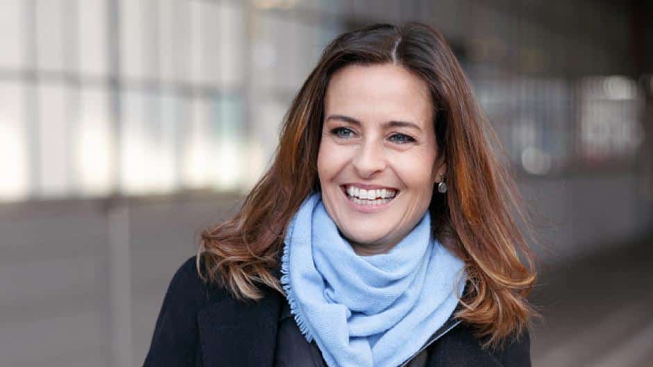 Sandra Studers Kerzenunfall: Eine umfassende Analyse derSandra Studer Krankheit(Pullover-Trauma und seine Folgen)